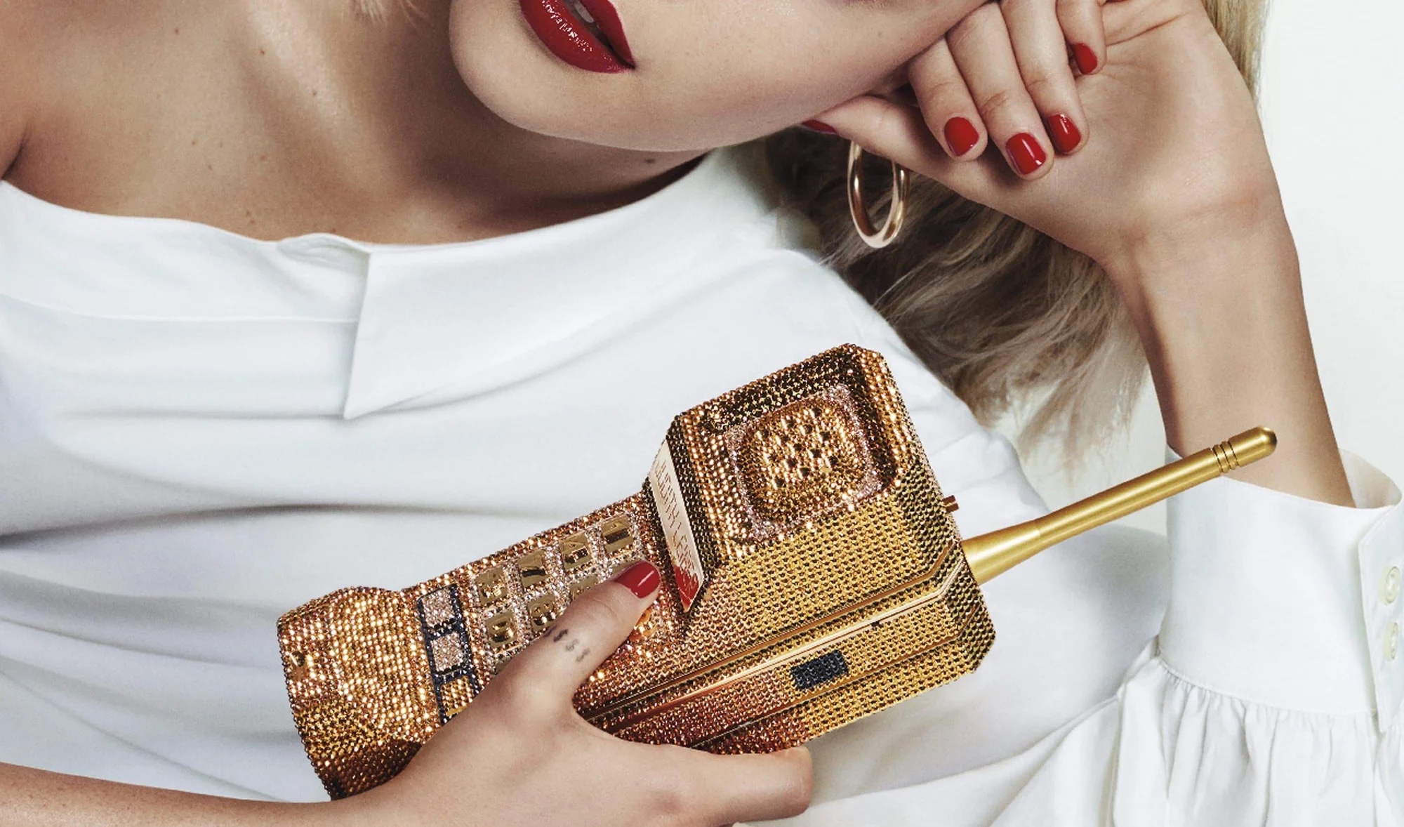 Symbol of Style and Creativity: Judith Leiber And Its Unique Clutches - The  Chic Icon